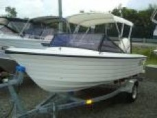 VICKERS EASYRIDER RUNABOUT 4.4mt 
