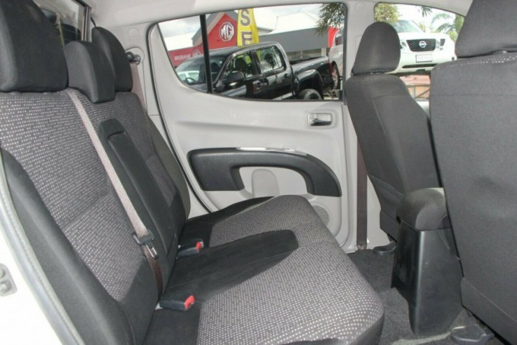 2013 Mitsubishi Triton GLX-R Double Cab