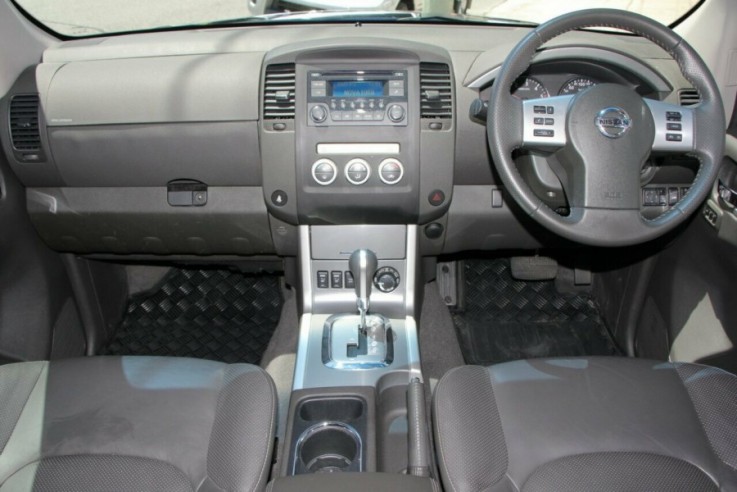 2012 Nissan Pathfinder ST-L