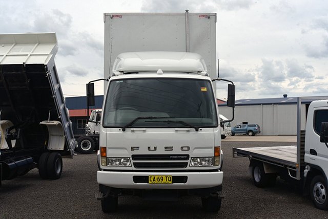 2006 Mitsubishi Fighter Cab Chassis