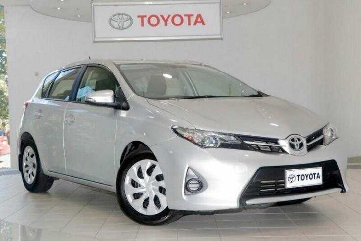 This 2009 Toyota Corolla is in excellent