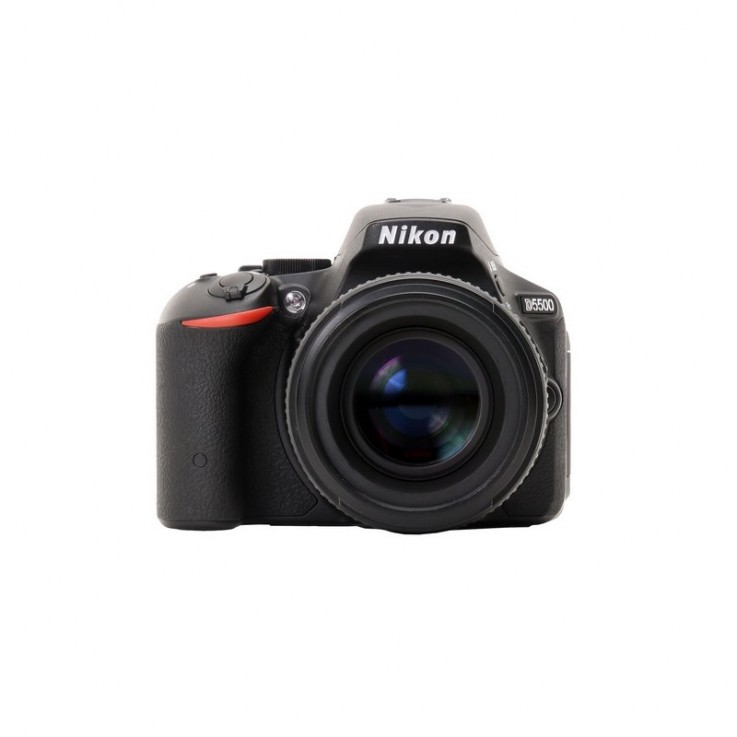 Nikon D5200 24MP Digital SLR BODY ONLY for rent $19.50 per week