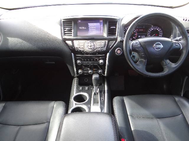 2013 Nissan Pathfinder ST-L (4X4)