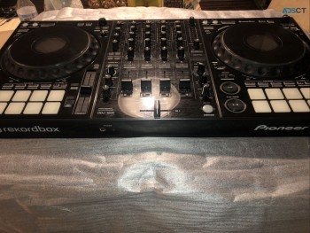 Brand new Pioneer DDJ-1000 DJ d