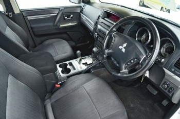 2014 Mitsubishi Pajero NW GLX Wagon for 