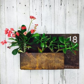 RUSTY RECYCLED METAL PLANTER BOX