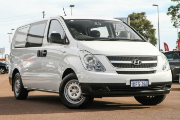 2009 Hyundai Iload Crew Cab Van (White)