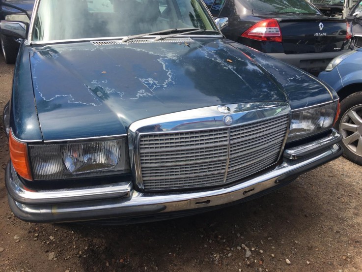 MERCEDES W116 GRILLE GRILLE ASSEMBLY W11