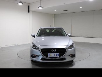  Mazda Mazda3 L 2017