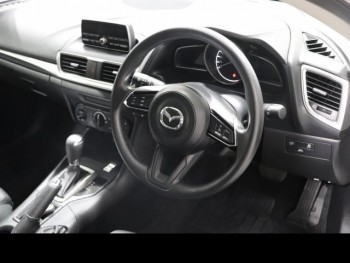  Mazda Mazda3 L 2017