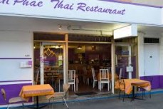 Ruean Phae Thai Restaurant in Hamilton