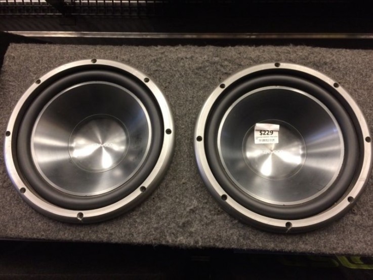 Kenwood Twin subwoofer in box - cp120505
