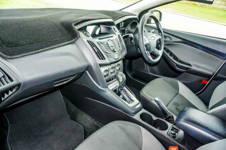 2012 Ford Focus Ambiente PwrShift Sedan 